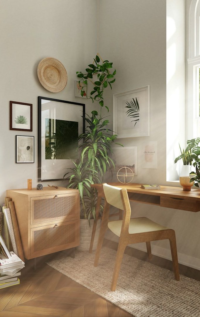 Visuel espace bureau - Intësia Design Vertou Coin bureau lumineux avec une chaise, des plantes, et des décorations murales.